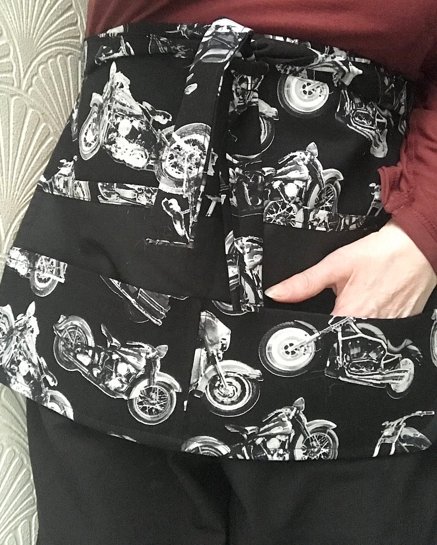 Lined Motorcycle Half Apron, Motorbike Tie Waist Black Cotton Apron