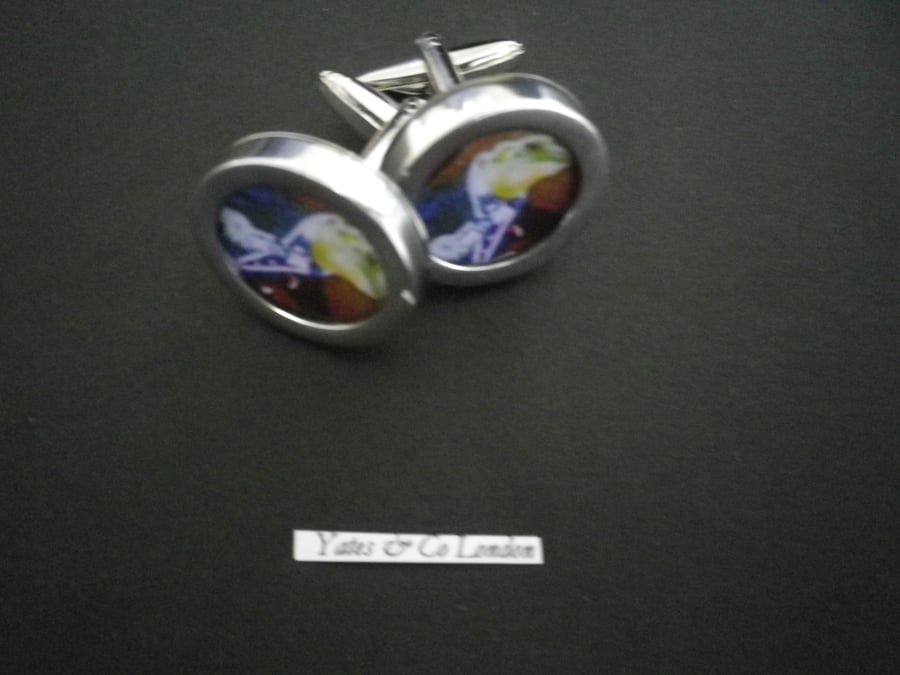 Champagne Freddy cufflinks, free shipping, gift wrapped, terrific image, Ref 123