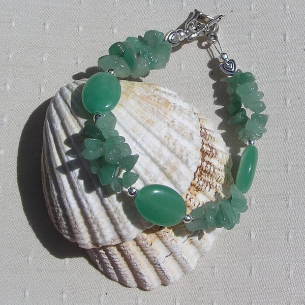 Green Aventurine Crystal Gemstone Beaded Chakra Bracelet "Cool Mint"