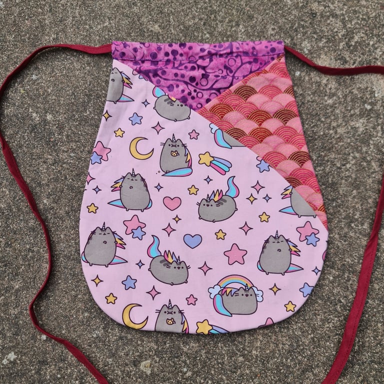 Tie-On Pocket - Large Cat