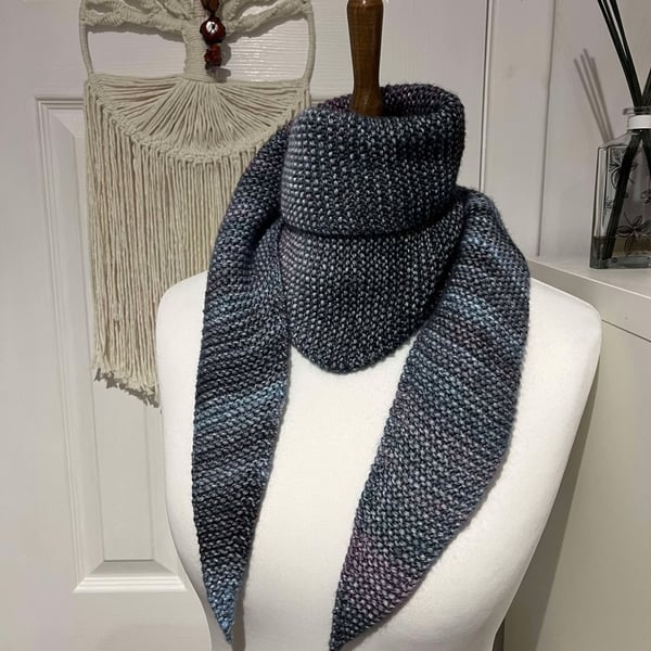 Triangular Scarf wrap shawl Purple Indigo coloured 140cms long