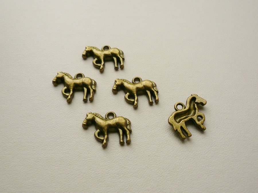 5   Antique Bronze Horse or Pony Charms