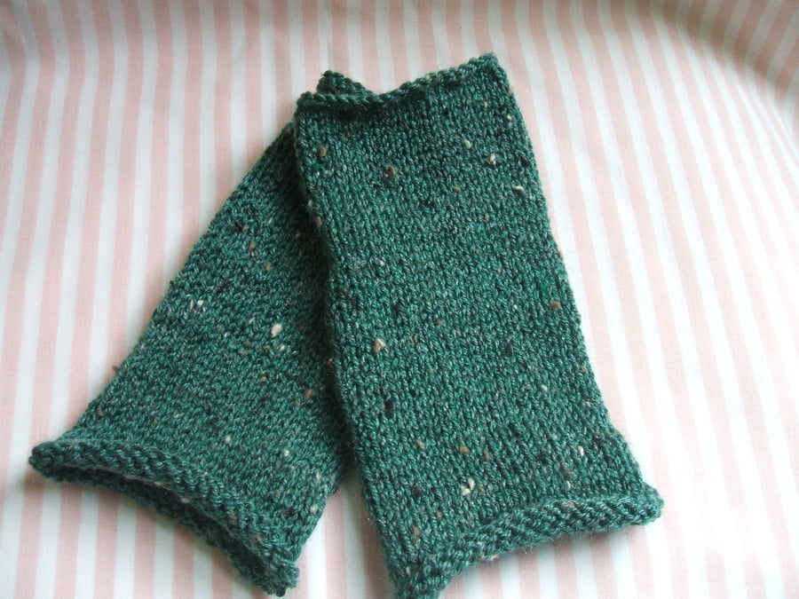 hand knitted wrist warmers, fingerless mittens - green marl