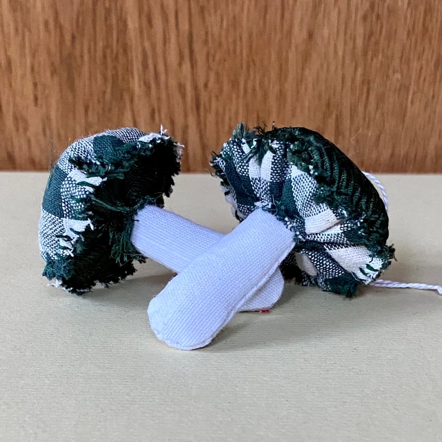Vintage Silk Mini Mushrooms Decoration Green Check