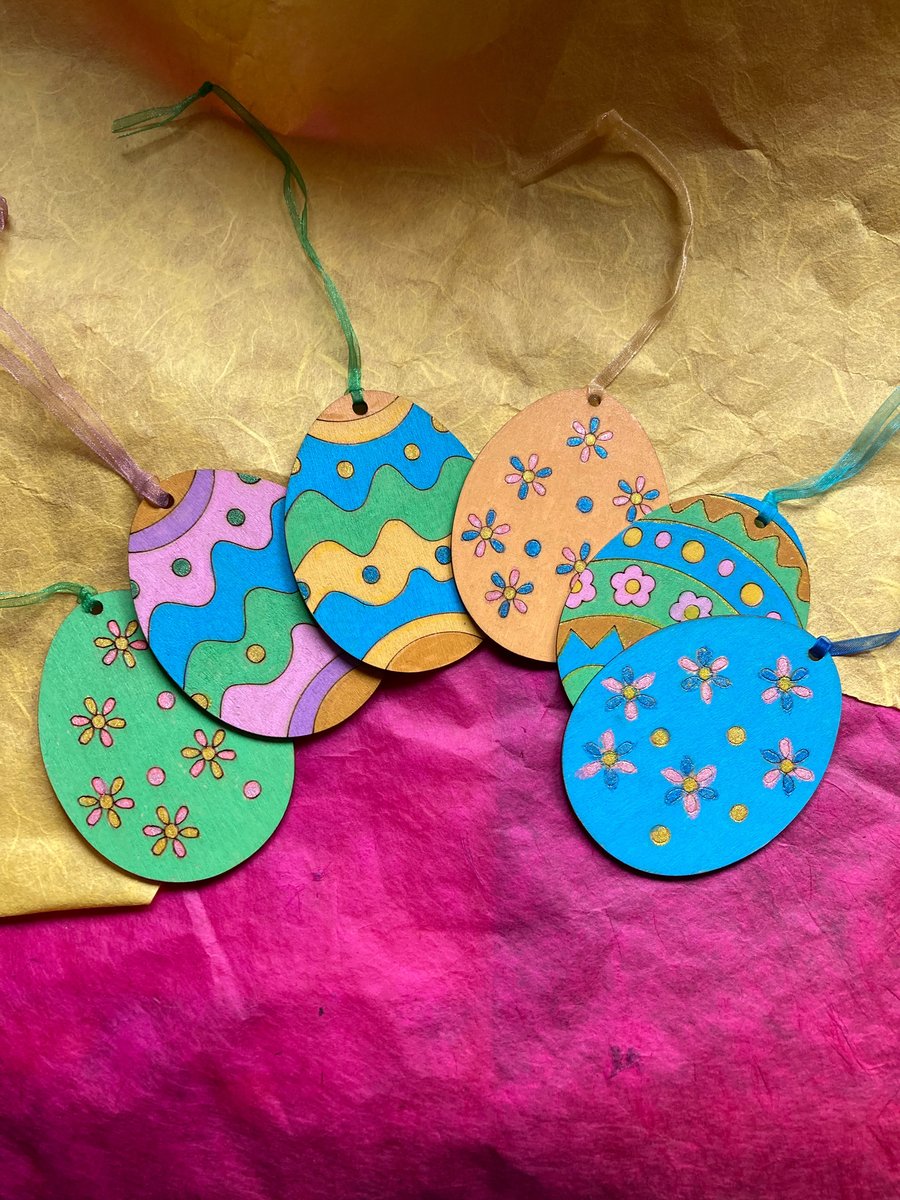 6 hand painted hanging Easter eggs 