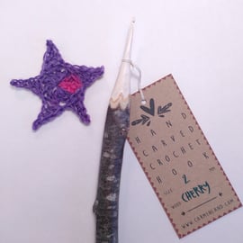 Handcarved Crochet Hook, small size - 2mm
