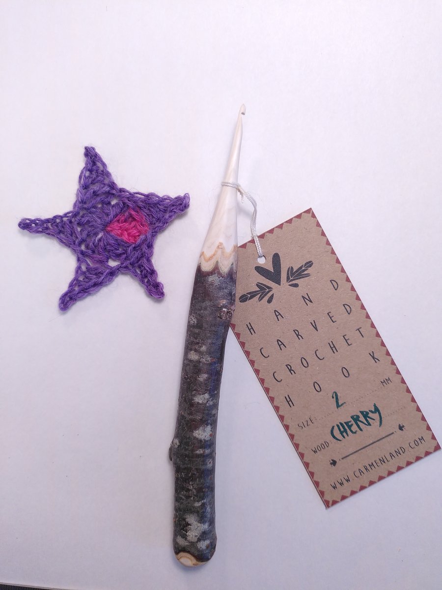 Handcarved Crochet Hook, small size - 2mm