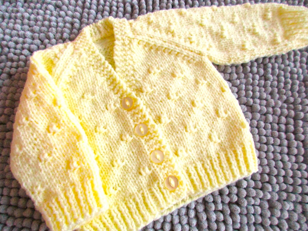 14" Newborn Lemon Knots Patterned V Neck Baby Cardigan