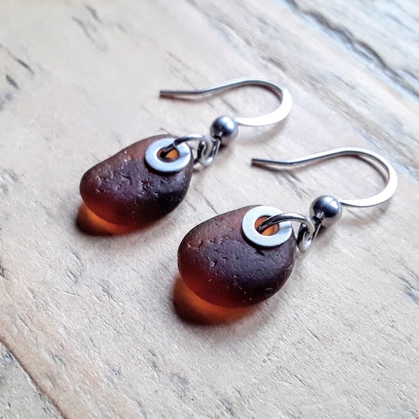 Seaglass Earrings: Deep Amber