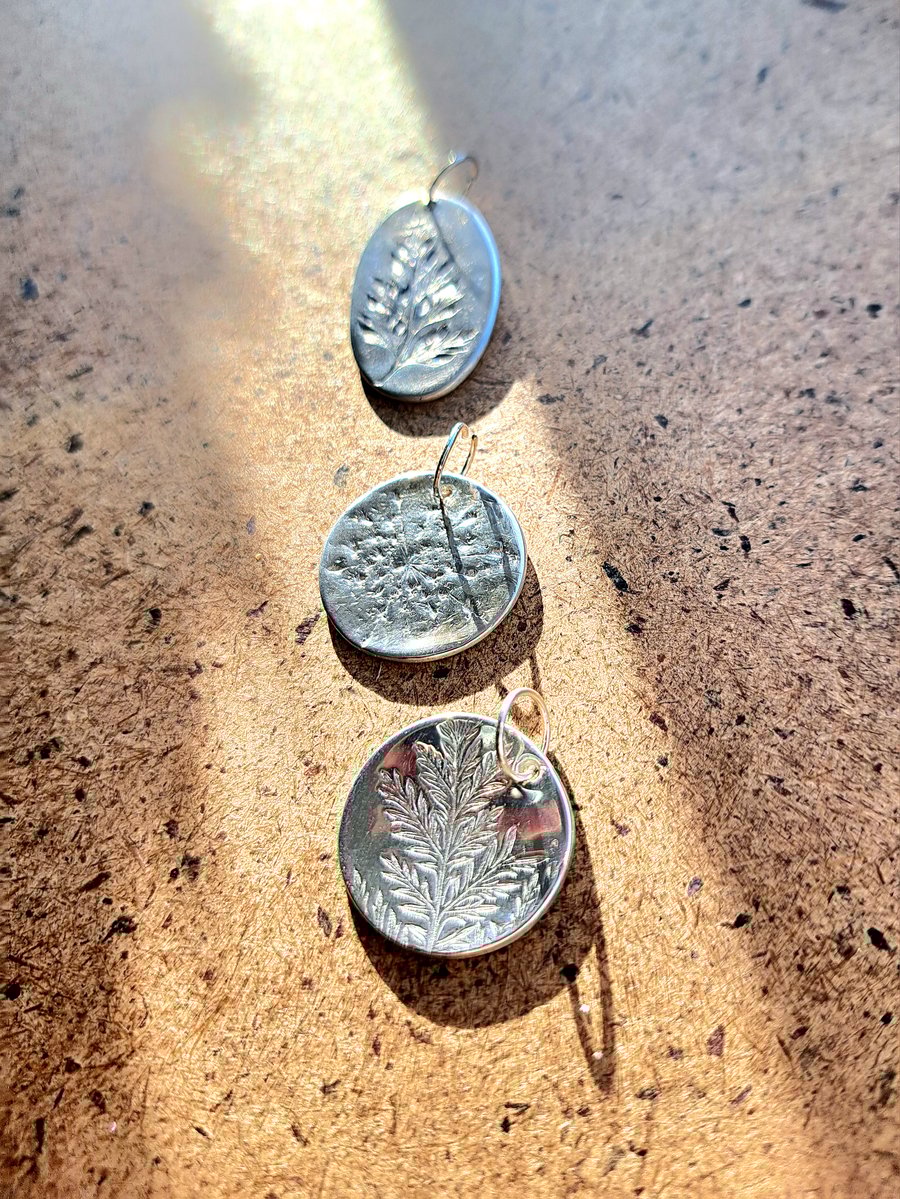 Handmade leafy silver necklaces Style 1