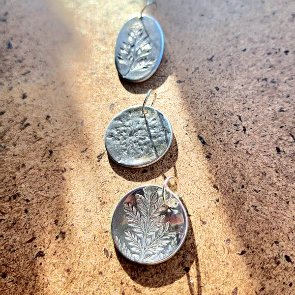 Handmade leafy silver necklaces Style 1