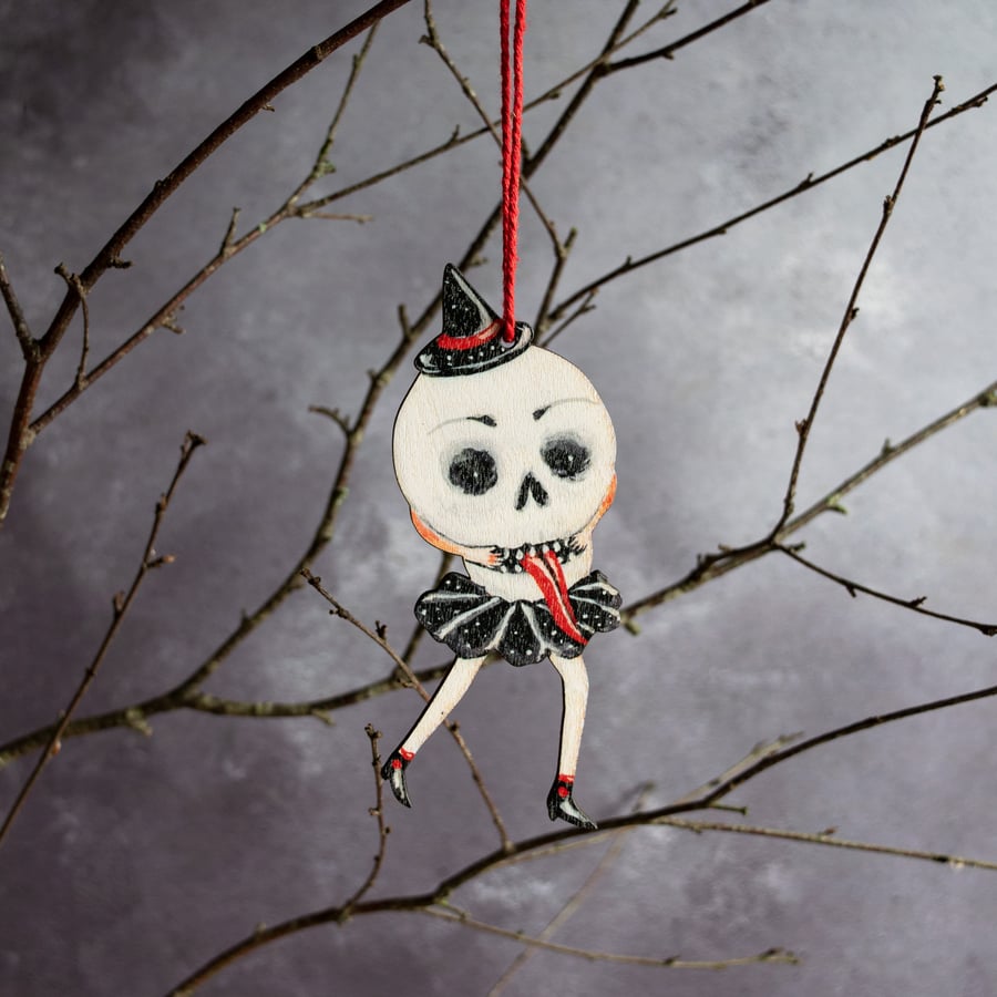 Wooden skull man hanging decoration