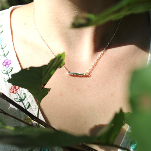 'Whirl' Bar Necklace – Delicate Swirl, Minimalist Sculptural Everyday Jewellery