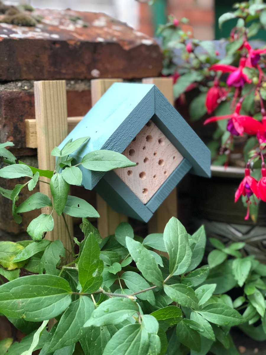 Insect hotel - wildlife habitat - Gift for gardeners - Bee hotel - Garden gift 