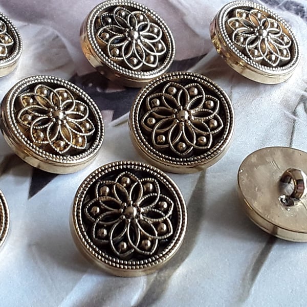 18mm 28L Antique GOLD Buttons from France