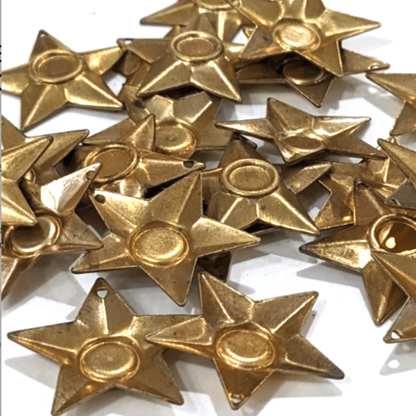 23x Stars with room for a gem, Brass Stampings, Jewellery Making, RB779