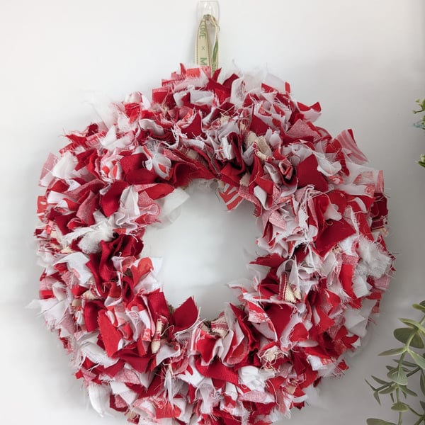Red and white Rag Rug Fabric Wreath, handmade