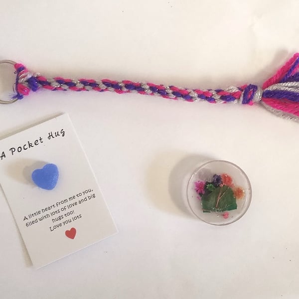 Handmade 3 in 1 teacher gift kumihimo braided keyring,fridge magnet & pocket hug