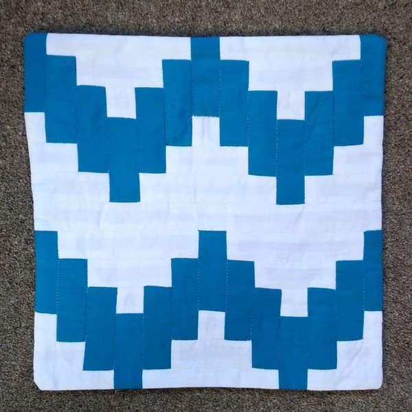 Patchwork cushion cover. Turquoise and white zig zag cushion cover. 33x33cm