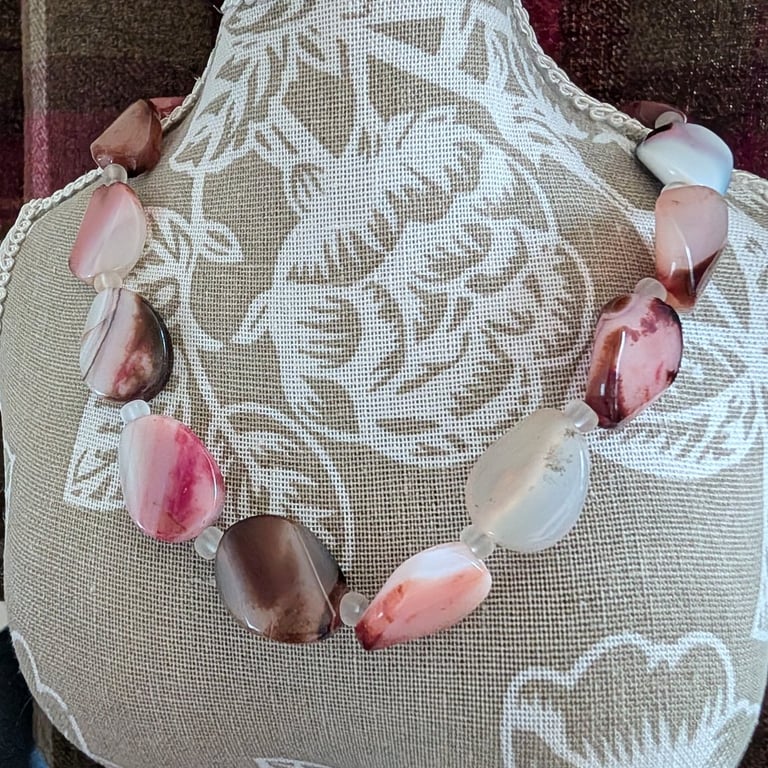 "Gemstone Flower petals" Necklace