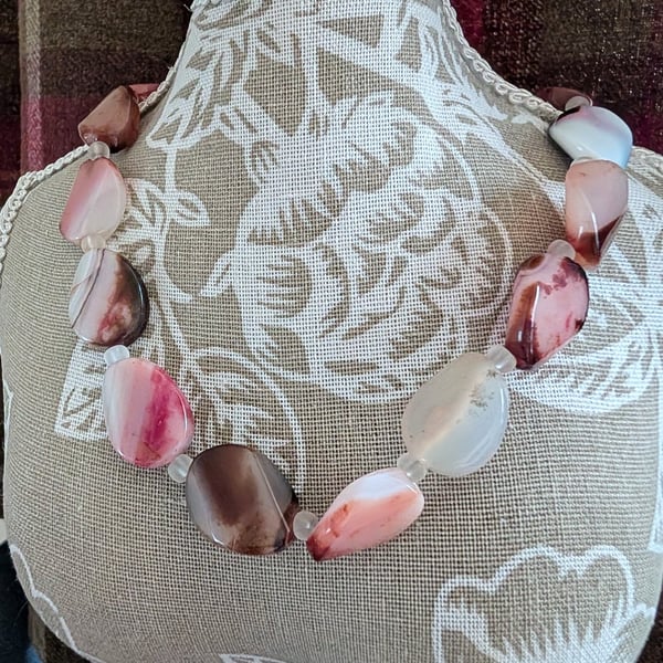 "Gemstone Flower petals" Necklace