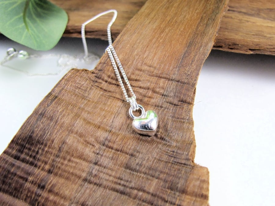 Sterling Silver Dainty Heart Necklace. Minimalist Pendant