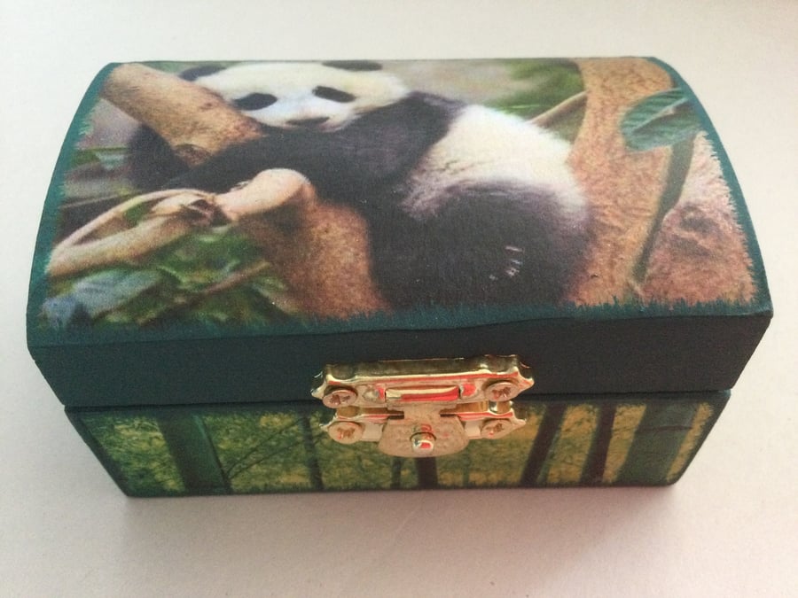 Panda design trinket box