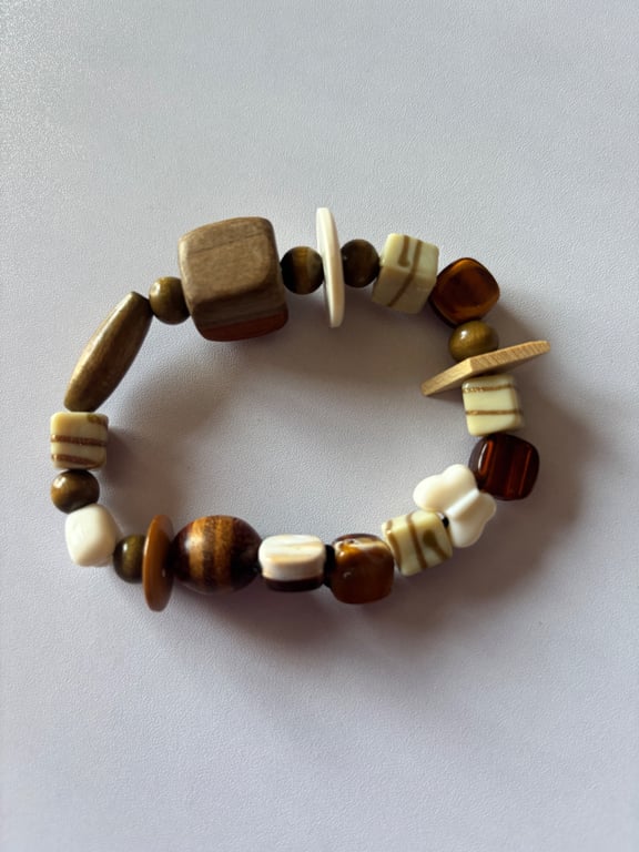 An attractive chunky bracelet 