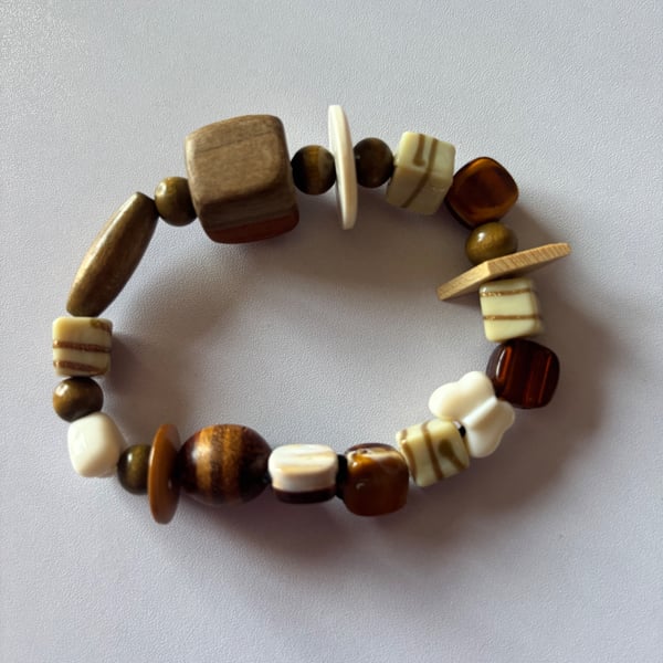 An attractive chunky bracelet 