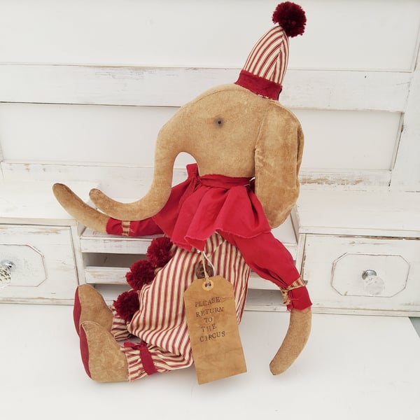Large primitive circus elephant