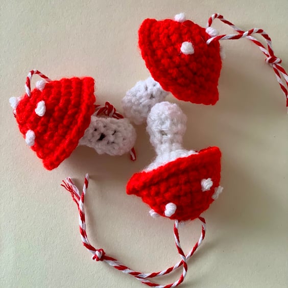 Crochet hanging mushrooms, Christmas decorations, set of 3 tree decorations 