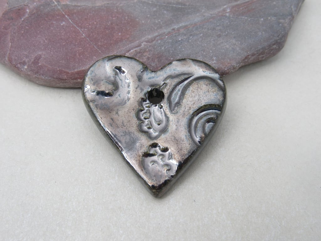 Medium Metallic Silver Brocade Texture Heart Shaped Ceramic Pendant