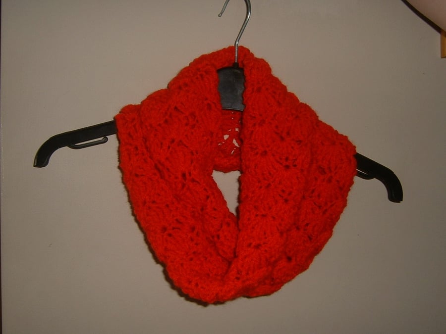 red infinity scarf original crochet design ref C005