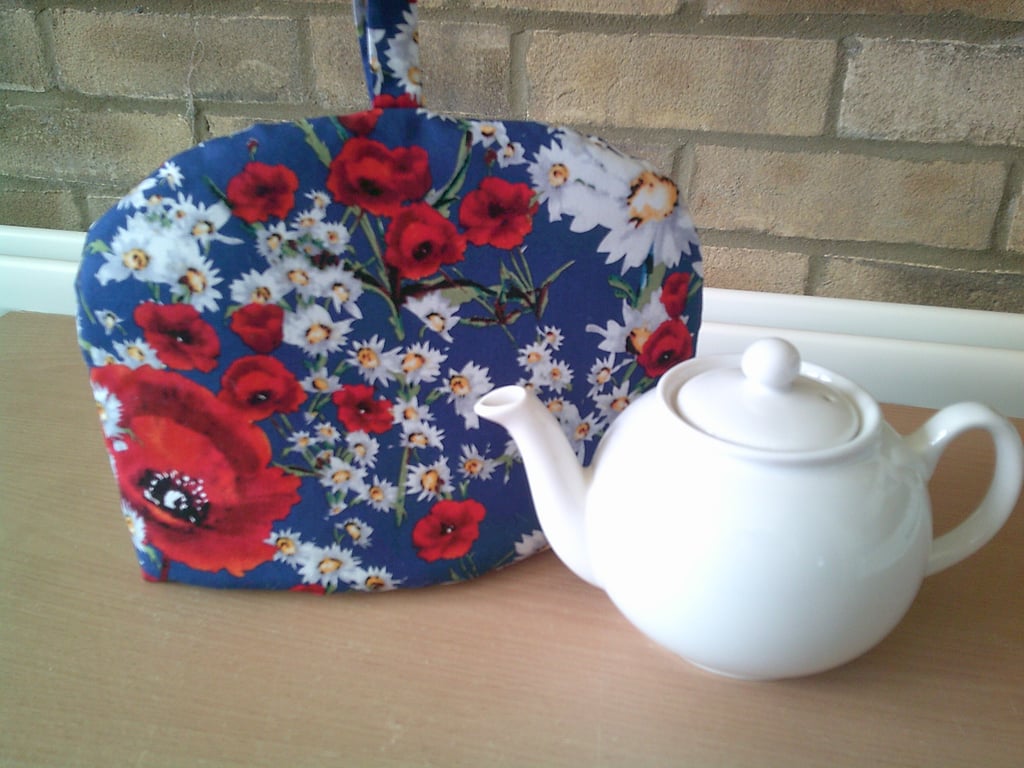 Small Teacosy with Daisies and Poppies 