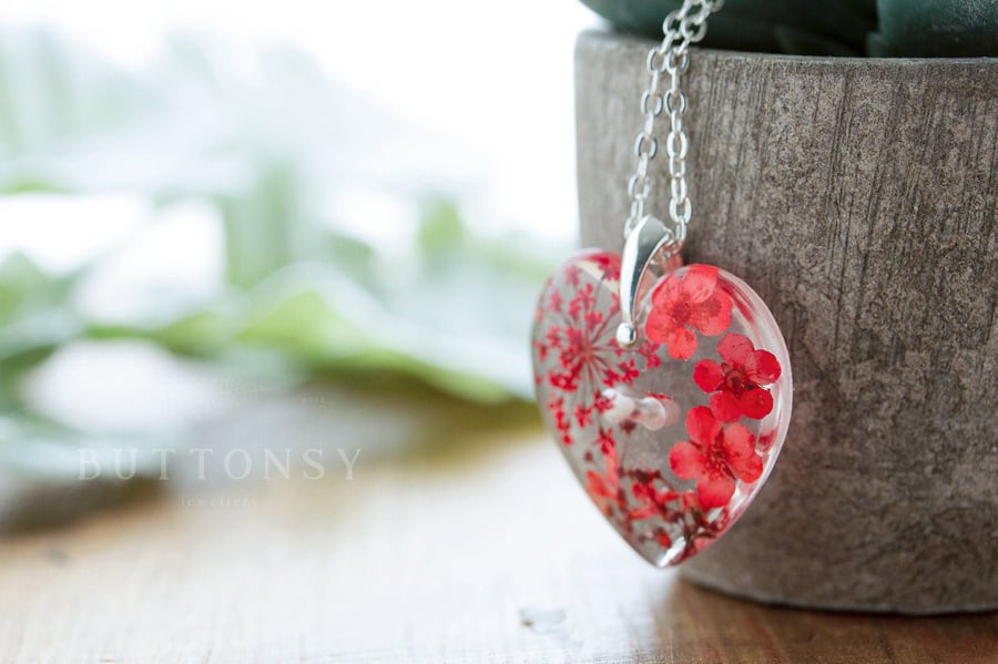 Pressed Flower Necklace Red Flower Heart Blossom handmade jewelry Pressed Flower