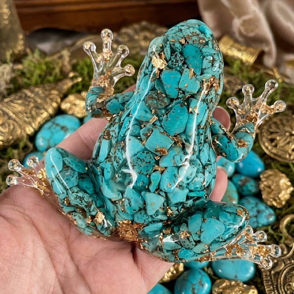 Resin Tuquoise and Gold Frog