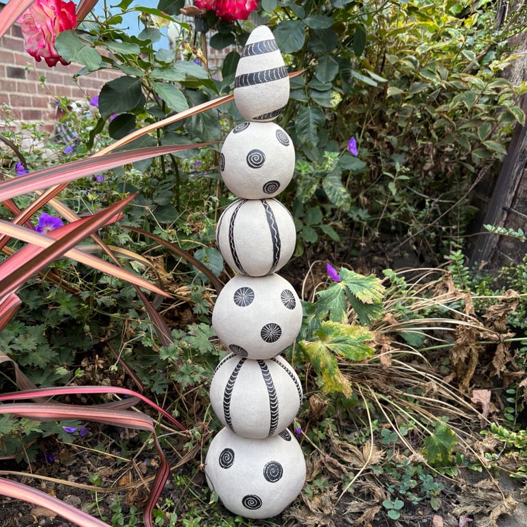 Black and white totem
