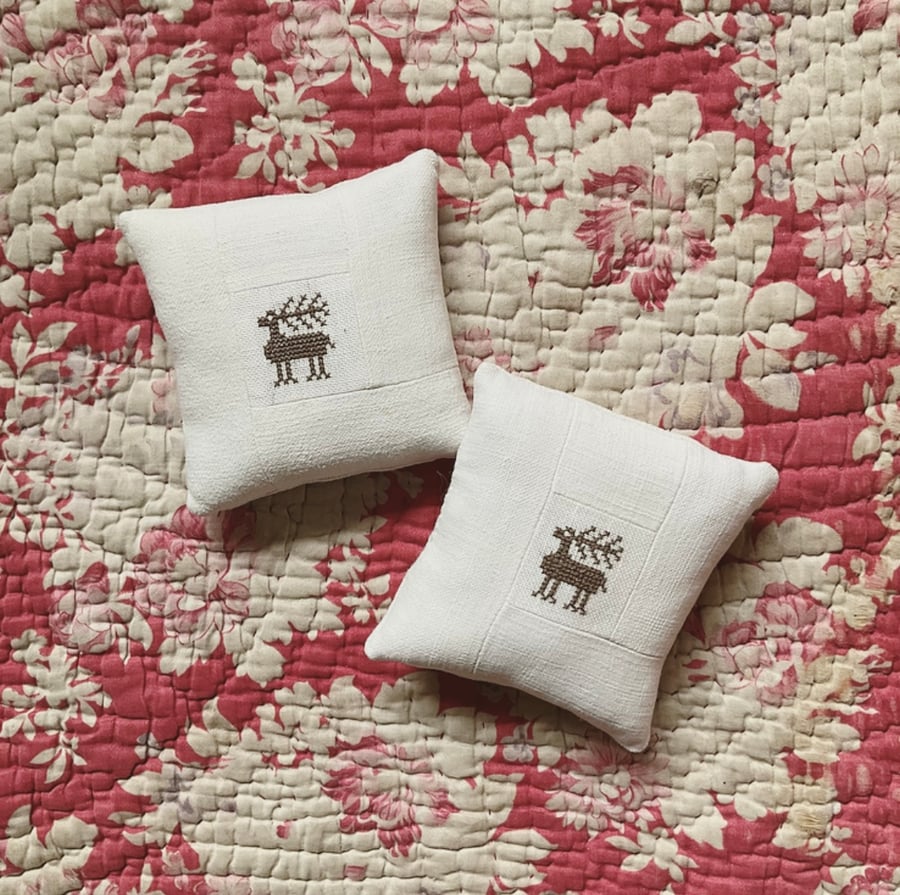 Christmas cross stitch decoration or pin cushion