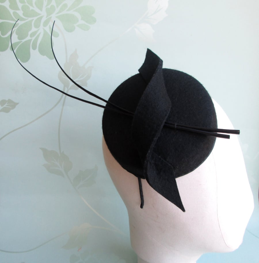 Pillbox Hat Black Hat, Pill box hat, Perch Hat, Race Hat, Wedding Hat,  Formal