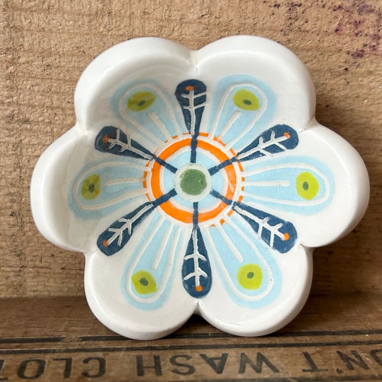 Little flower dish blue and orange