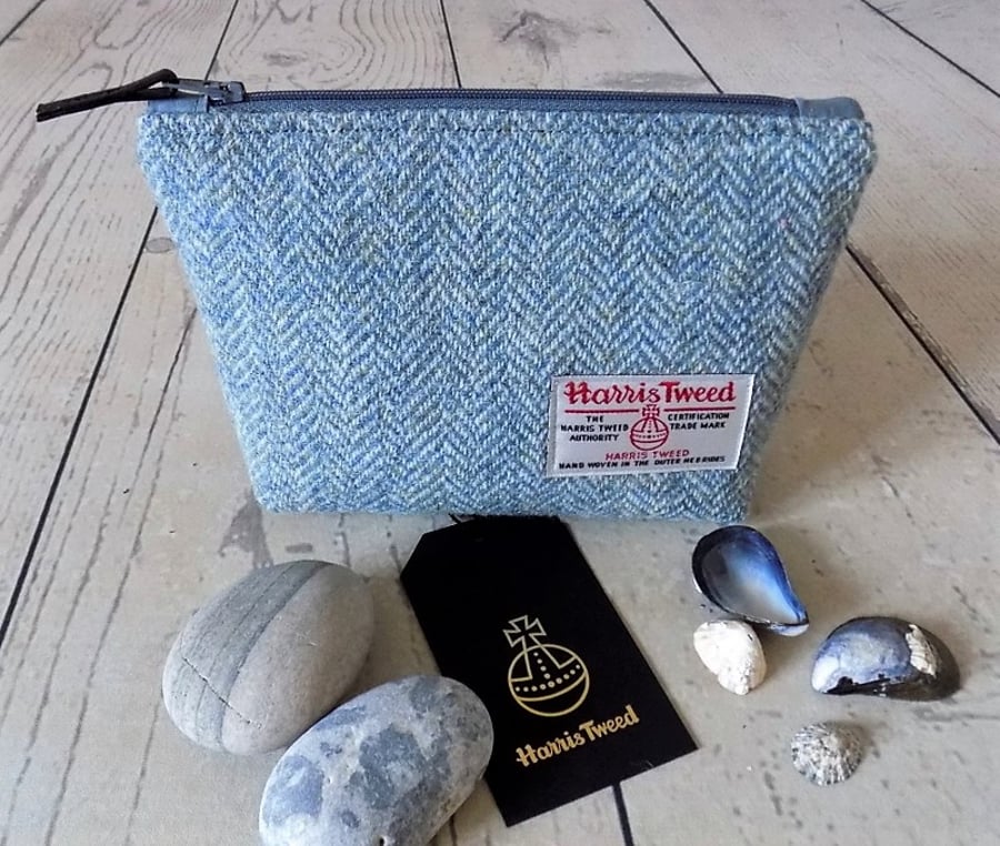 Harris Tweed make-up bag. Medium size in Atlantic blue herringbone weave