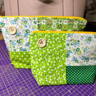 Set of 2 cosmetic bags 