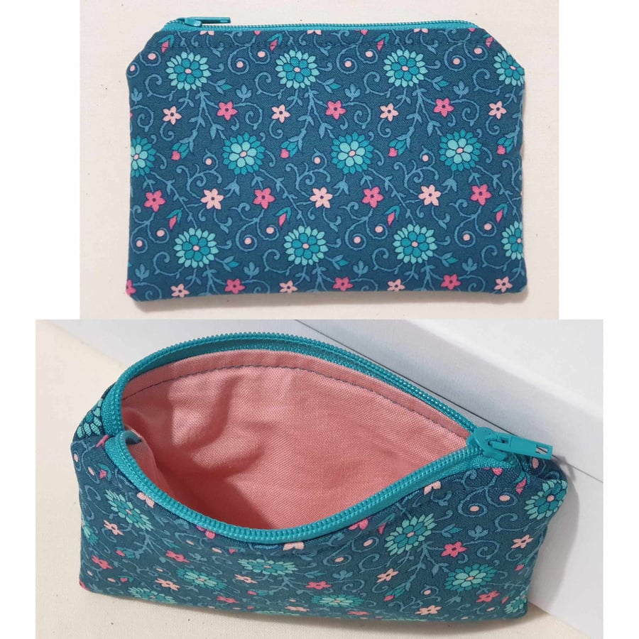 Liberty of London Fabric Coin Purse 100% Cotton- Lined and with zip closure 005