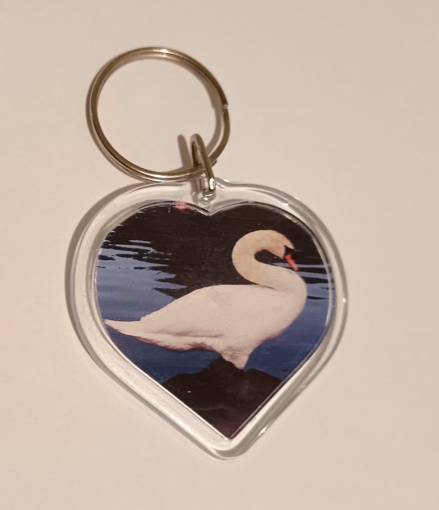 Beautiful British Swan Heart Shaped Keyring