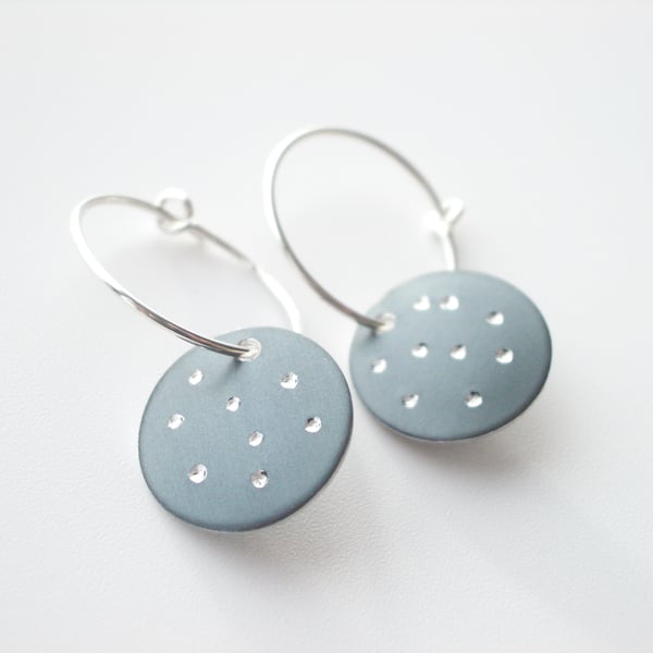 Hoop earrings with grey sparkly dots 