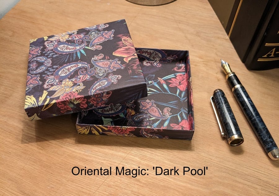 A handmade, ultra-thin gift box - Oriental Magic  'Dark Pool' 