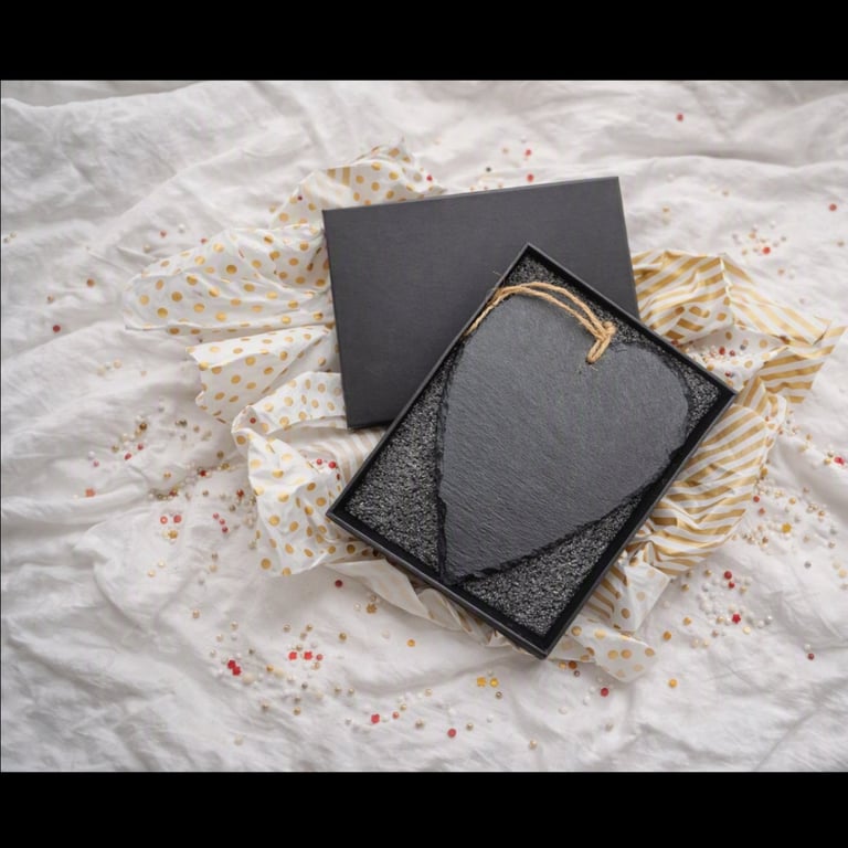 Personalised slate heart sign