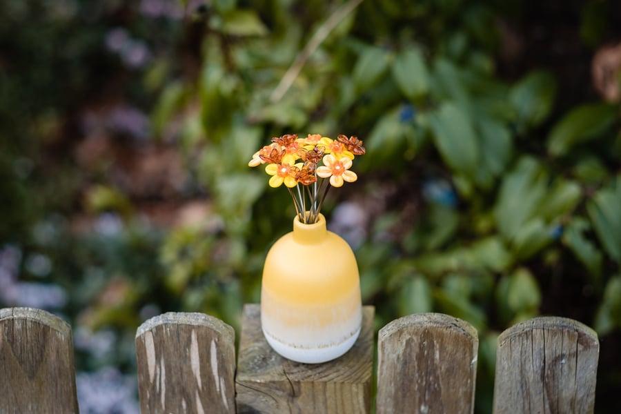 Spring Daffodils in a Bright Yellow Ceramic Vase - Glass Flower Bouquet - Handma