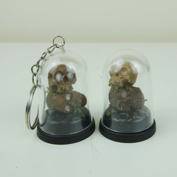 Miniature Skull Bell Jar (Glow in the dark) 