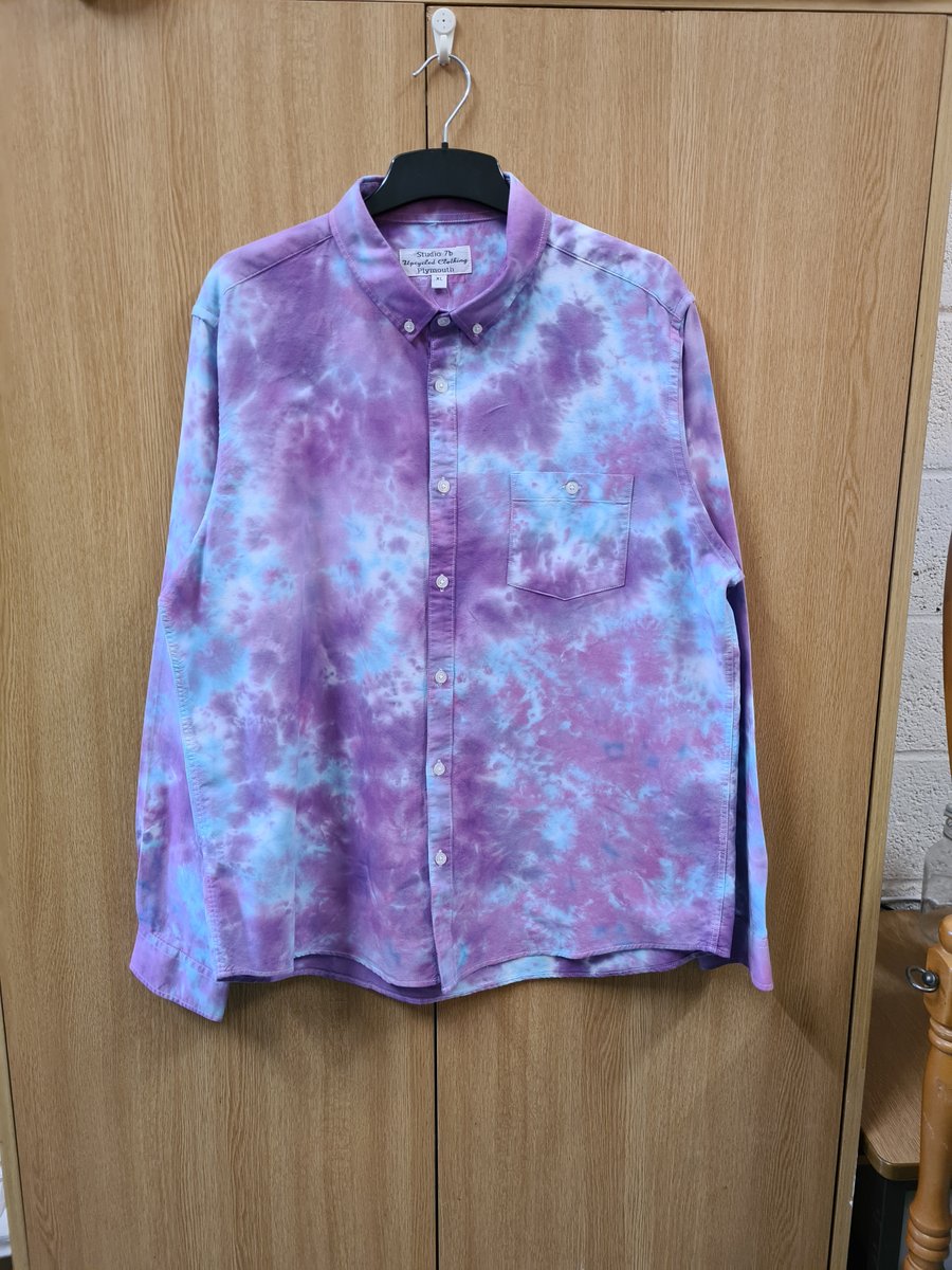 Tie dyed shirt (XL)